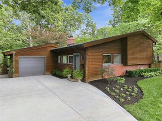 7415 ROSEWOOD Circle, Prairie Village, KS 66208