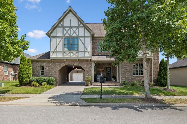 820 Fontwell Ln, Franklin, TN 37064