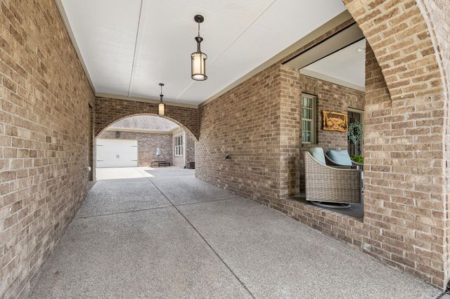 820 Fontwell Ln, Franklin, TN 37064