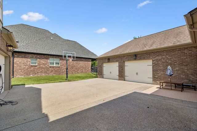 820 Fontwell Ln, Franklin, TN 37064