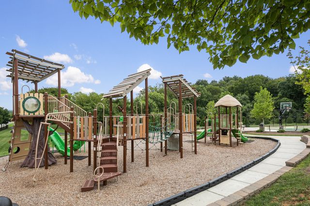 820 Fontwell Ln, Franklin, TN 37064