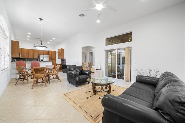 9740 Donato Way, Lake Worth, FL 33467