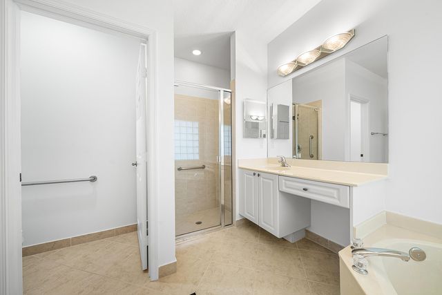 9740 Donato Way, Lake Worth, FL 33467