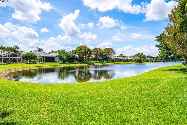 9740 Donato Way, Lake Worth, FL 33467