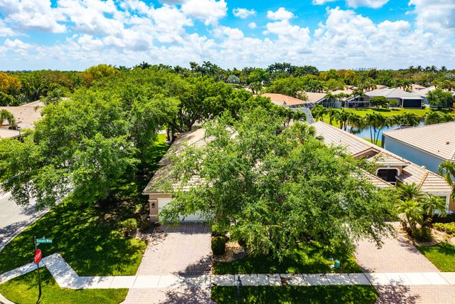 9740 Donato Way, Lake Worth, FL 33467