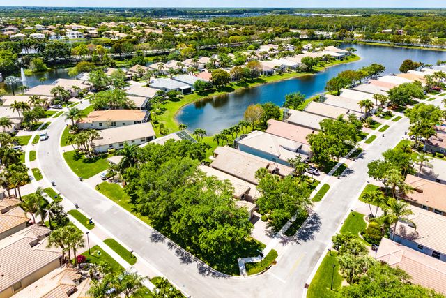 9740 Donato Way, Lake Worth, FL 33467