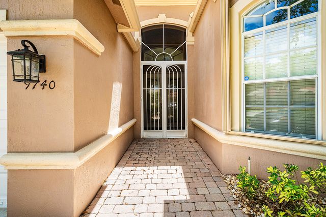 9740 Donato Way, Lake Worth, FL 33467