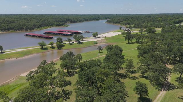148 Sailfish Point Drive, Gordonville, TX 76245