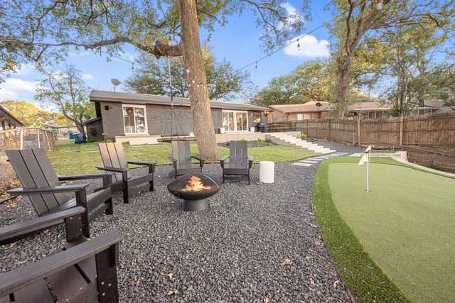 319 Admiral Drive, Gun Barrel City, TX 75156