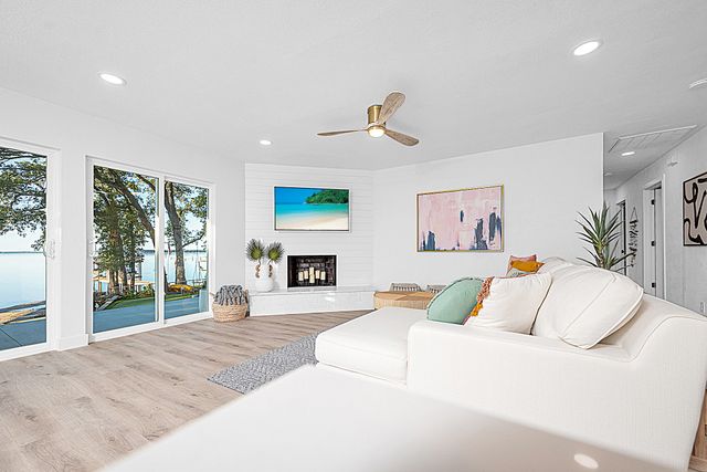 319 Admiral Drive, Gun Barrel City, TX 75156