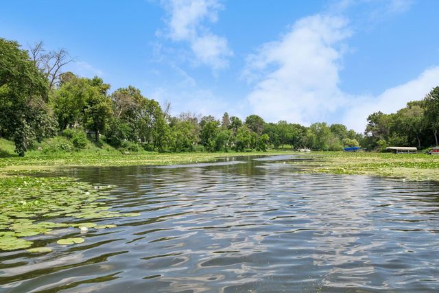 16847 Terrey Pine Drive, Eden Prairie, MN 55347