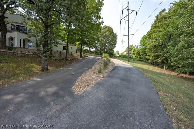 8700 Moody Road, Fort Smith, AR 72903