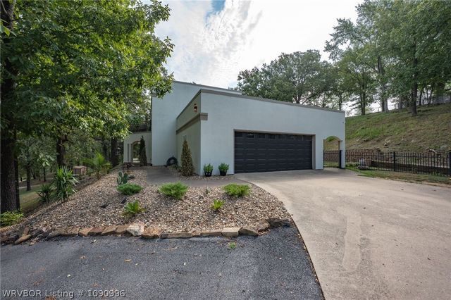 8700 Moody Road, Fort Smith, AR 72903