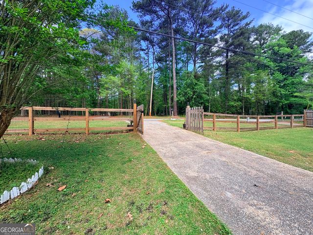 768 Swan Lake Road, Stockbridge, GA 30281
