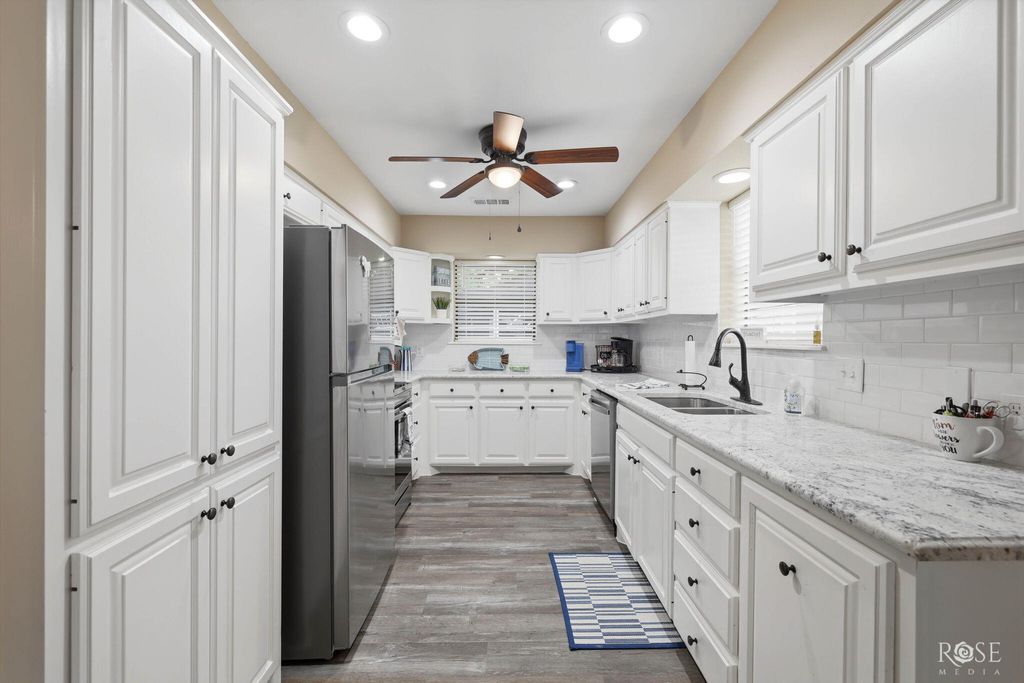 Image 11 of property listing at 2570 Sleepy Hollow Road, San Angelo, TX 76904