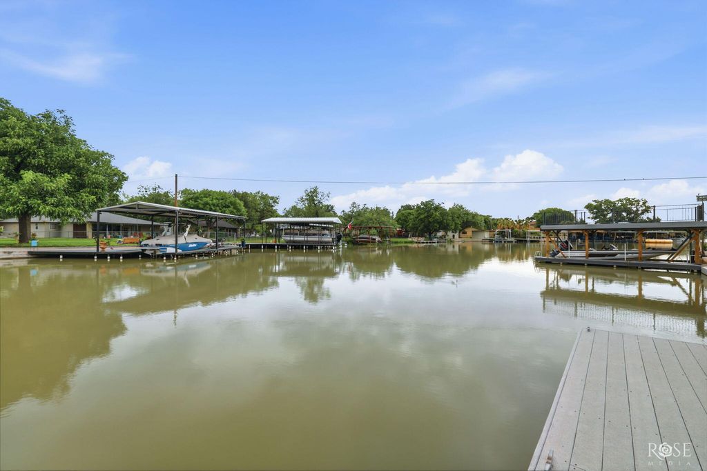 Image 43 of property listing at 2570 Sleepy Hollow Road, San Angelo, TX 76904