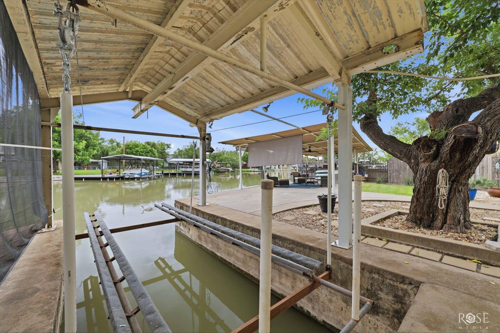 Image 45 of property listing at 2570 Sleepy Hollow Road, San Angelo, TX 76904