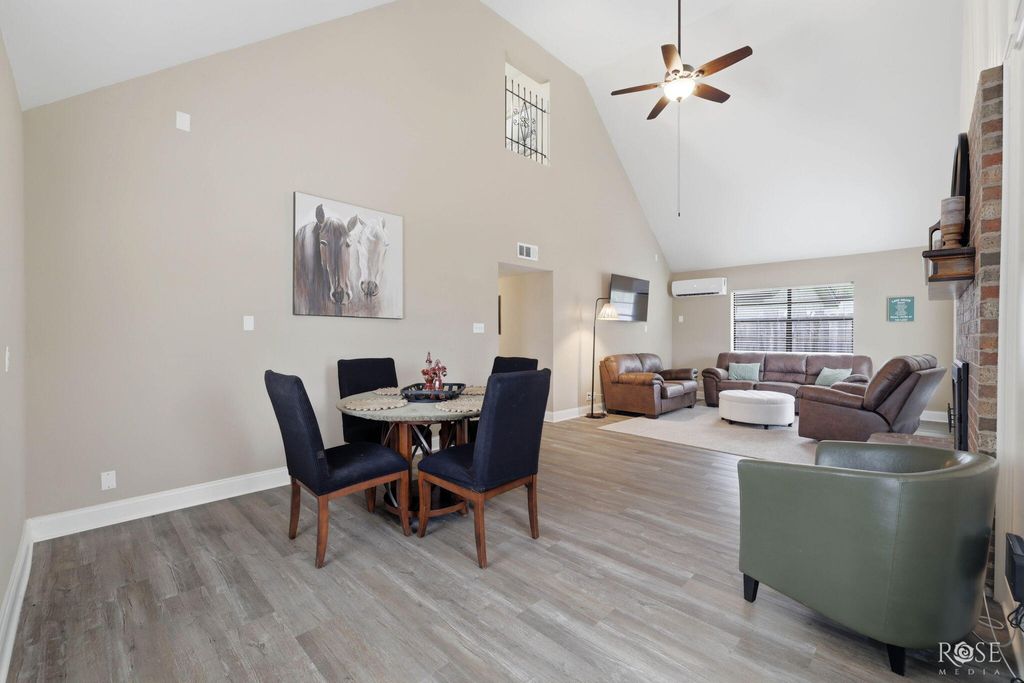 Image 6 of property listing at 2570 Sleepy Hollow Road, San Angelo, TX 76904