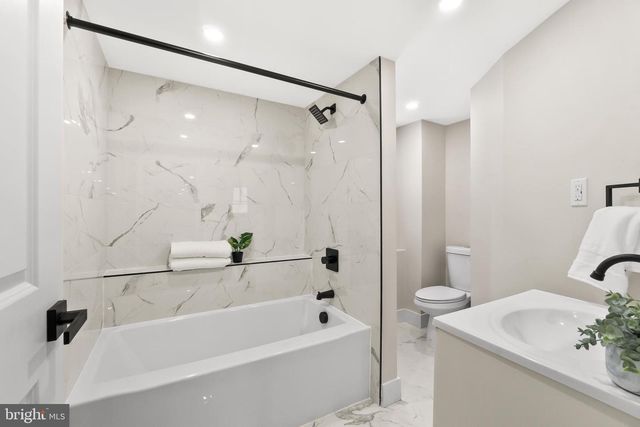 1281 PURITAN AVE, West Deptford, NJ 08096