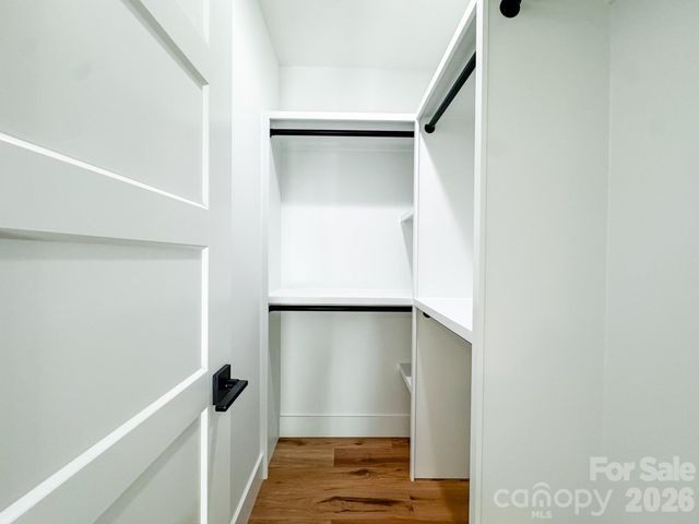 4 S Martha Kate Drive, Hendersonville, NC 28792