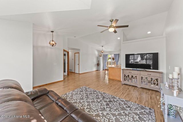 1054 W SPRINGFIELD DR, Coeur D'alene, ID 83815