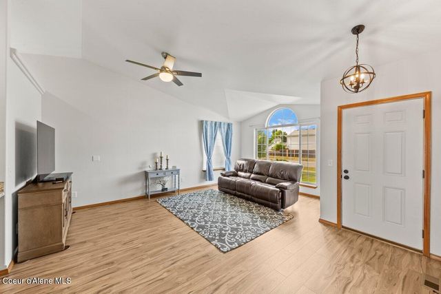 1054 W SPRINGFIELD DR, Coeur D'alene, ID 83815