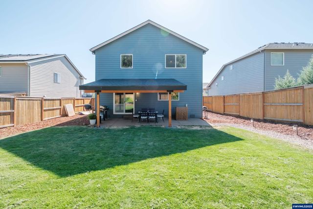 2952 Christina St NW, Salem, OR 97304