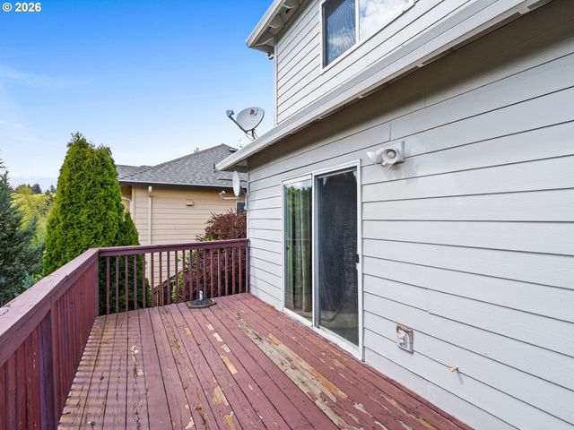 15348 Se HENDERSON Way, Portland, OR 97236