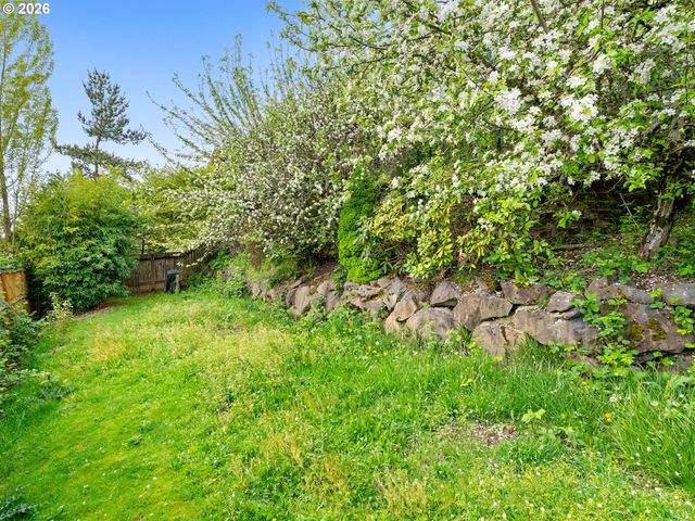 15348 Se HENDERSON Way, Portland, OR 97236