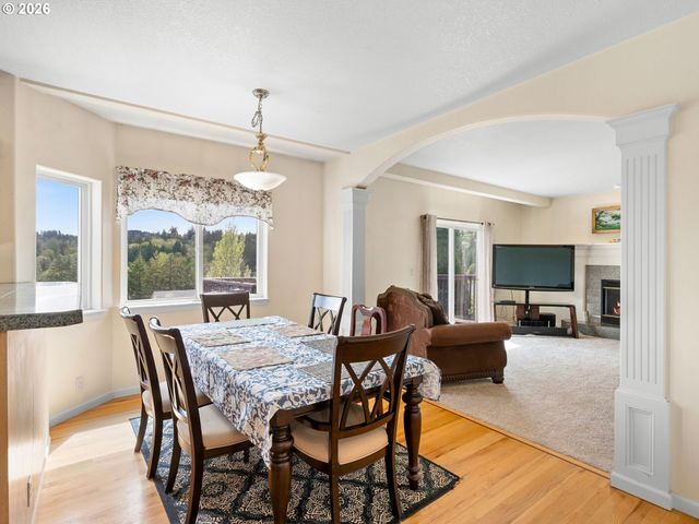 15348 Se HENDERSON Way, Portland, OR 97236