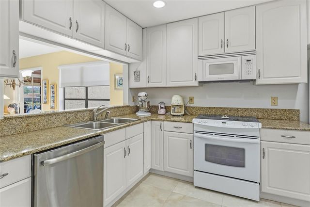 21827 Arriba Real L, Boca Raton, FL 33433