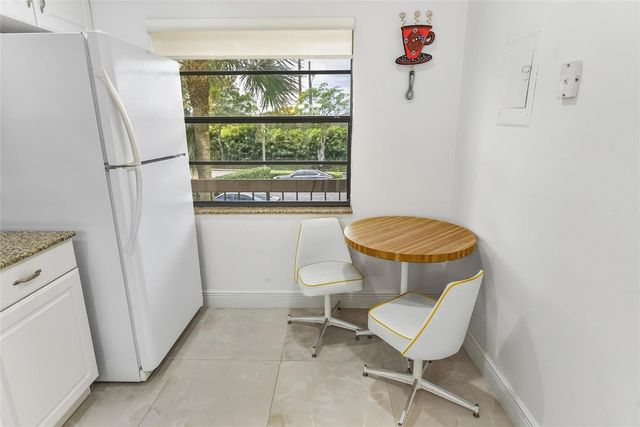 21827 Arriba Real L, Boca Raton, FL 33433