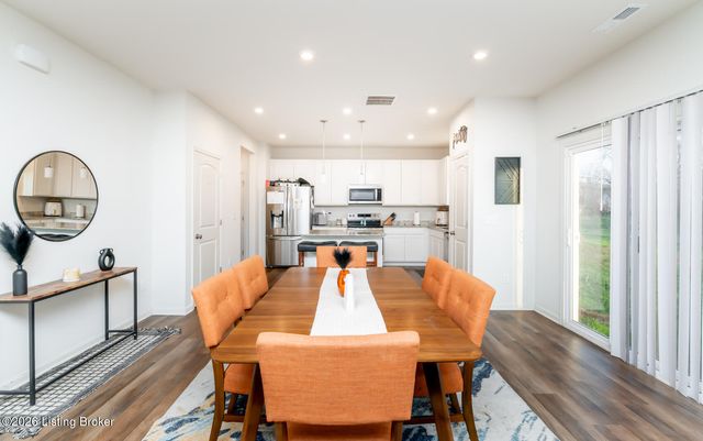 3607 Chaparral Ct, Louisville, KY 40229