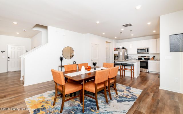 3607 Chaparral Ct, Louisville, KY 40229