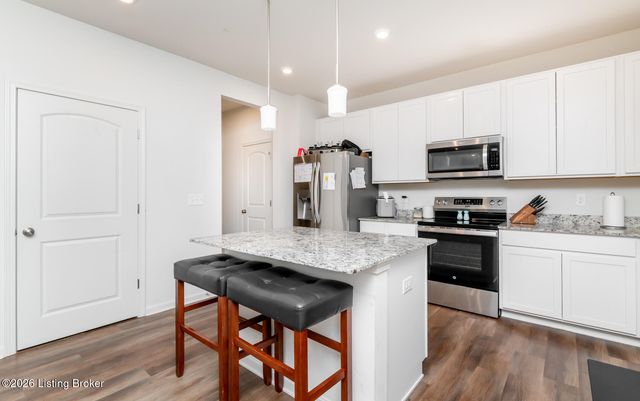 3607 Chaparral Ct, Louisville, KY 40229