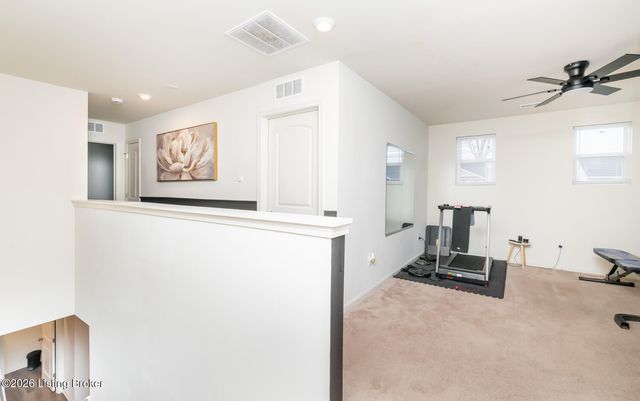 3607 Chaparral Ct, Louisville, KY 40229