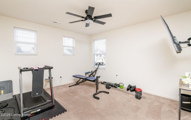 3607 Chaparral Ct, Louisville, KY 40229