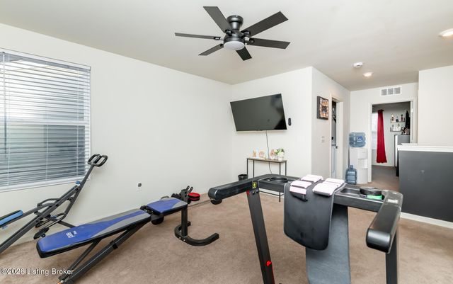 3607 Chaparral Ct, Louisville, KY 40229