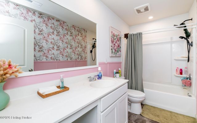 3607 Chaparral Ct, Louisville, KY 40229