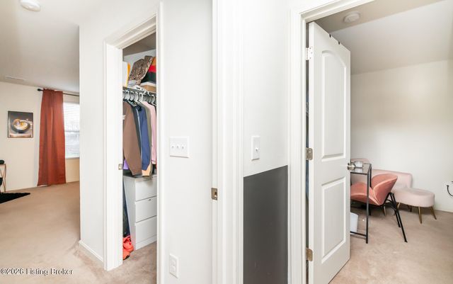 3607 Chaparral Ct, Louisville, KY 40229