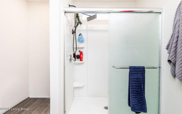 3607 Chaparral Ct, Louisville, KY 40229