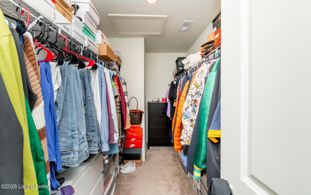 3607 Chaparral Ct, Louisville, KY 40229