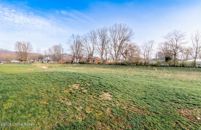 3607 Chaparral Ct, Louisville, KY 40229