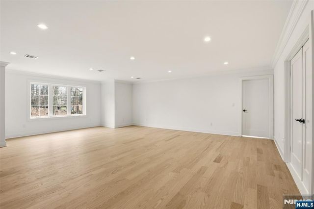 26 Huff Terrace, Montvale, NJ 07645