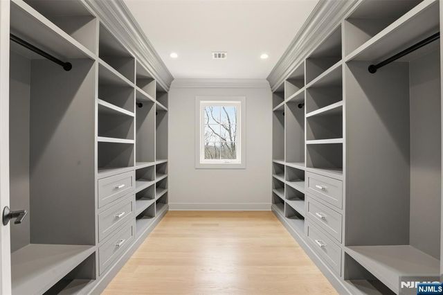 26 Huff Terrace, Montvale, NJ 07645