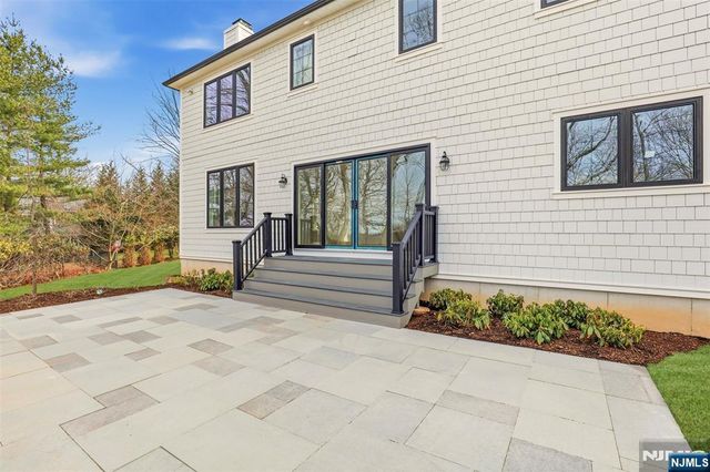 26 Huff Terrace, Montvale, NJ 07645