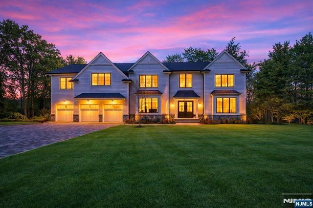 26 Huff Terrace, Montvale, NJ 07645