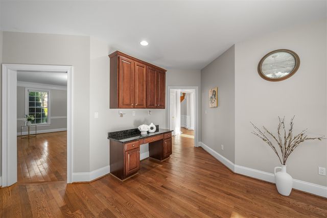 2086 Autumn Hill Drive, Ann Arbor, MI 48103