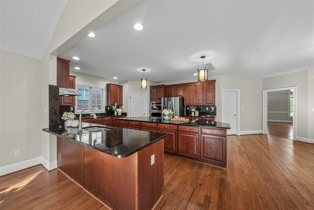 2086 Autumn Hill Drive, Ann Arbor, MI 48103