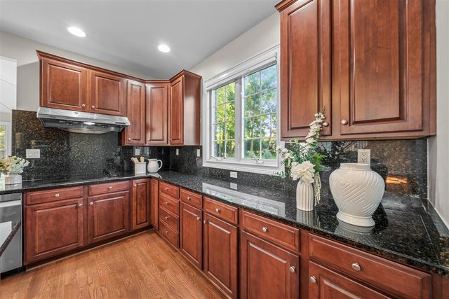 2086 Autumn Hill Drive, Ann Arbor, MI 48103